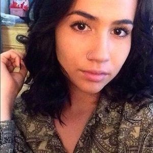 Meet your Posher, Annona